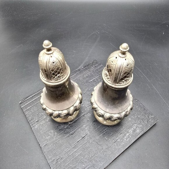 Vintage Silver Plated Salt & Pepper Shakers Ornate Design Removable Lids HS263 - Picture 2 of 7